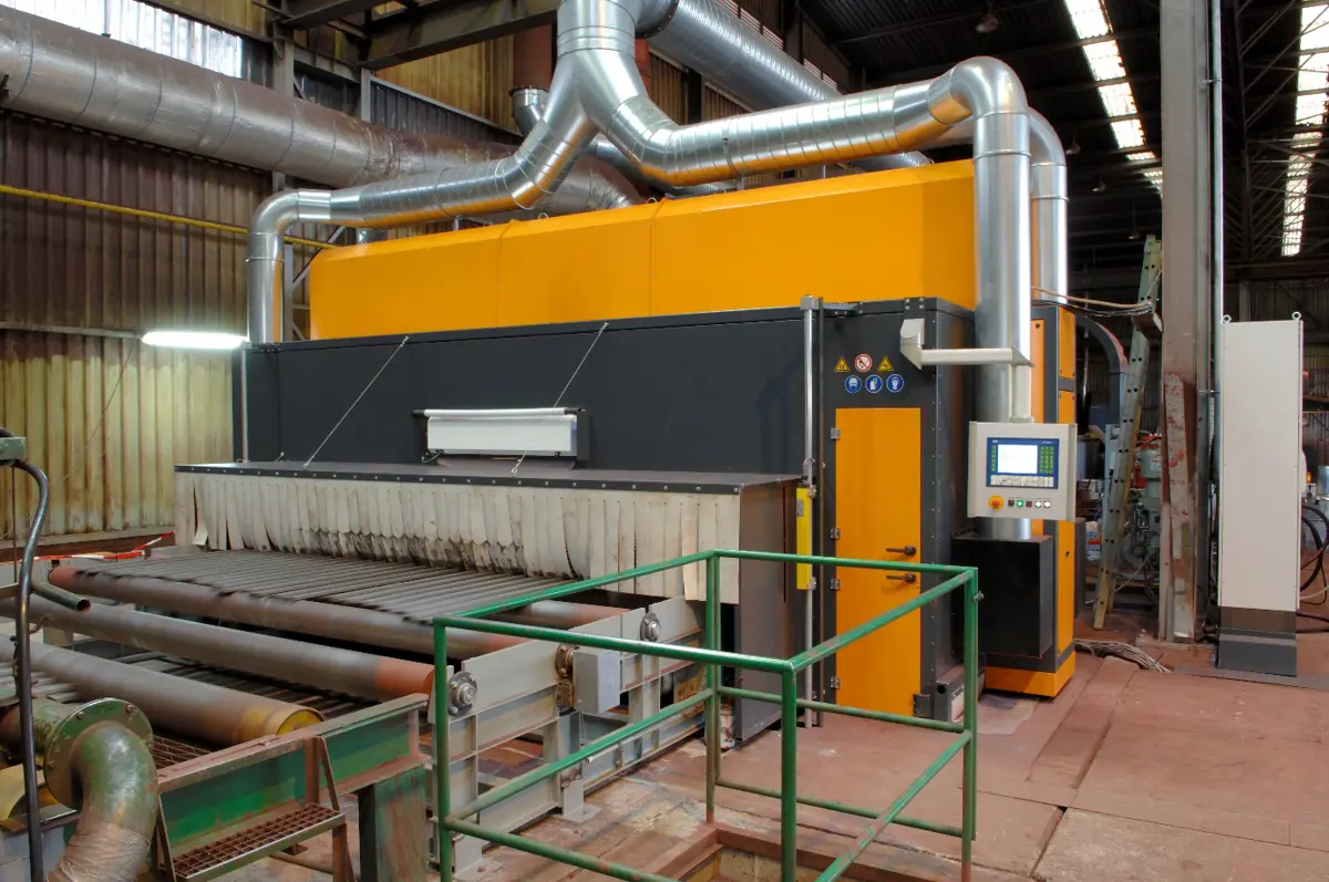 Straal en spuitmachine voor middelgrote objecten